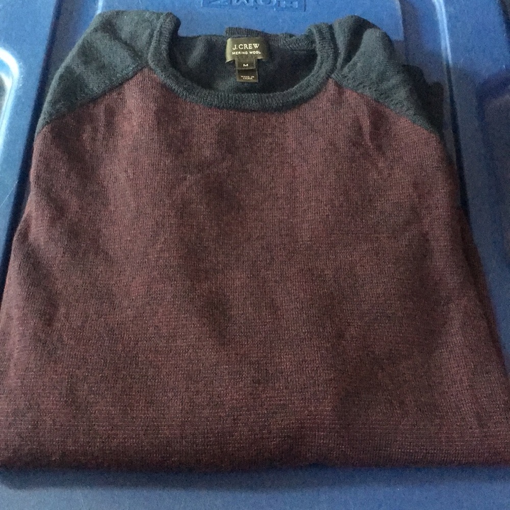 Men’s sweater